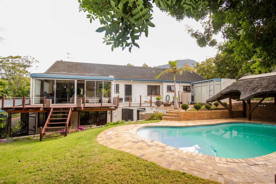 4 Bedroom Property for Sale in La Sandra Western Cape